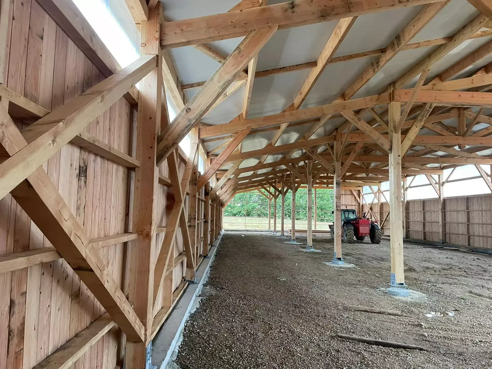 Barns équestres en bois réalisé par Kallithéa
